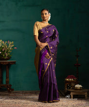 Load image into Gallery viewer, Purple Pure Zari Pure Silk Kanjivaram Saree With Deers And Narrow Annapakshi Border