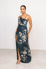 Load image into Gallery viewer, Malaika Arora In Verdant Crest Gown