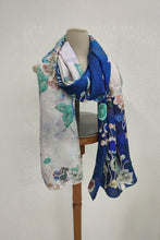 Load image into Gallery viewer, Navy Bloom Scarf