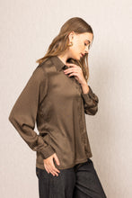 Load image into Gallery viewer, Niam Buttondown Shirt
