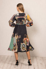 Load image into Gallery viewer, Novel Scallop Midi Dress
