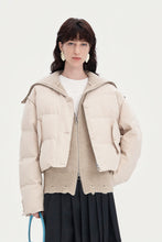 Load image into Gallery viewer, White duck down short down jacket woolen vest two piece set
