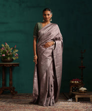 Load image into Gallery viewer, Old Lavender Pure Silk Kanjivaram Saree With Antique Zari Floral Body
