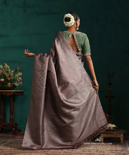 Load image into Gallery viewer, Old Lavender Pure Silk Kanjivaram Saree With Antique Zari Floral Body

