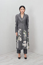 Load image into Gallery viewer, Aruma Overcoat
