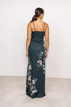 Load image into Gallery viewer, Malaika Arora In Verdant Crest Gown
