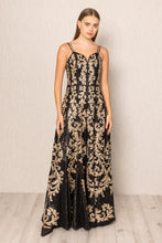 Load image into Gallery viewer, Nandini Gupta in Eva Gown
