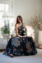 Load image into Gallery viewer, Selesta One-Shoulder Pleated Gown

