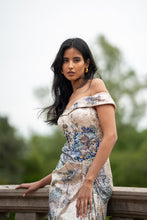 Load image into Gallery viewer, Valestra Gown
