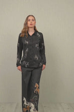 Load image into Gallery viewer, Lyla Buttondown Shirt
