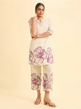 Load image into Gallery viewer, Ivory And Pink Cotton Flax Printed Kurti With Embroidery

